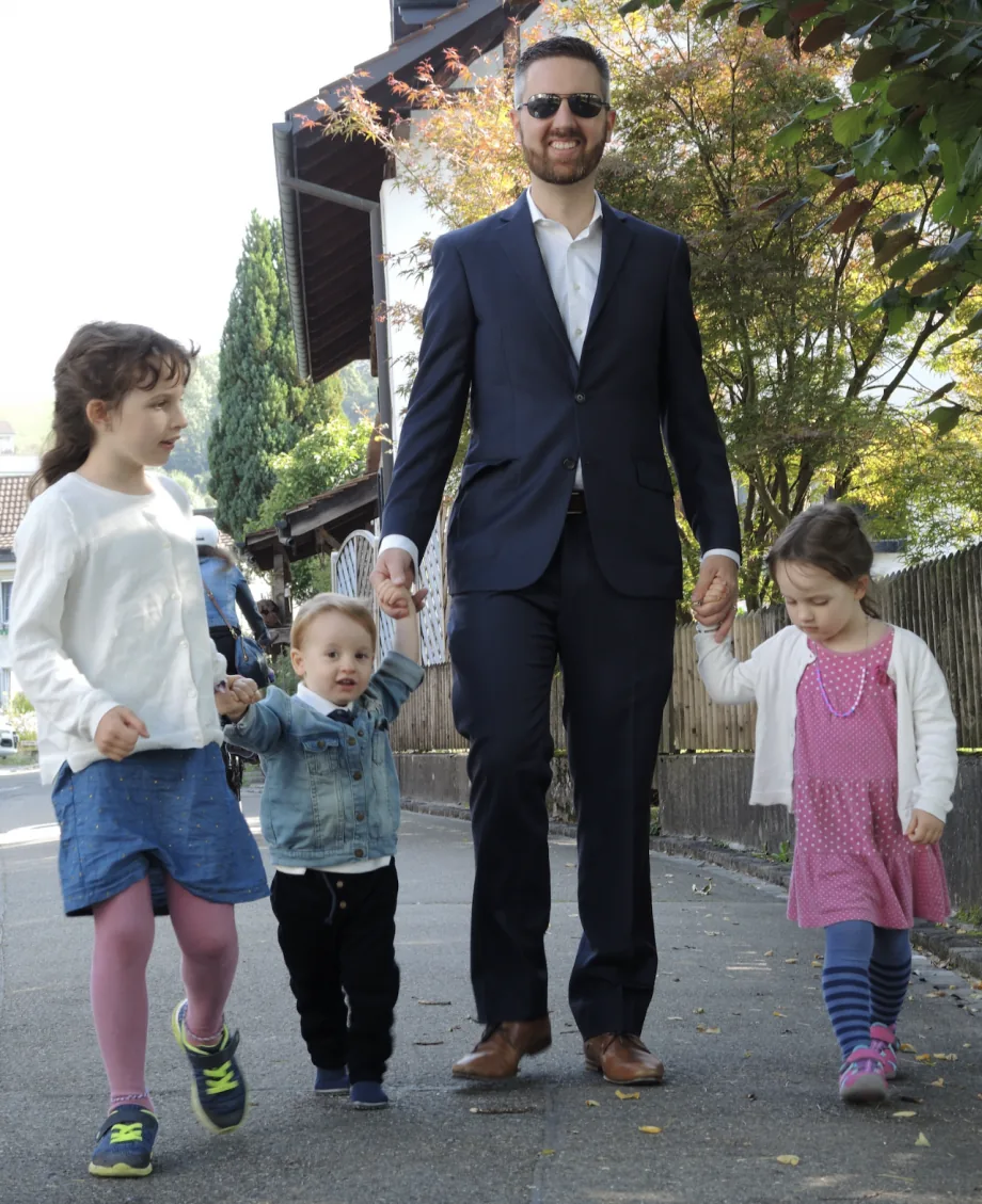 Sandro Ambuehl with family